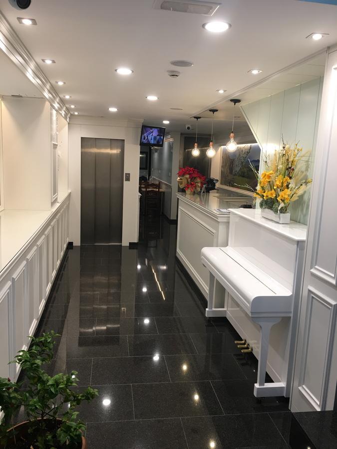 Hotel Ric Sabadell Ngoại thất bức ảnh